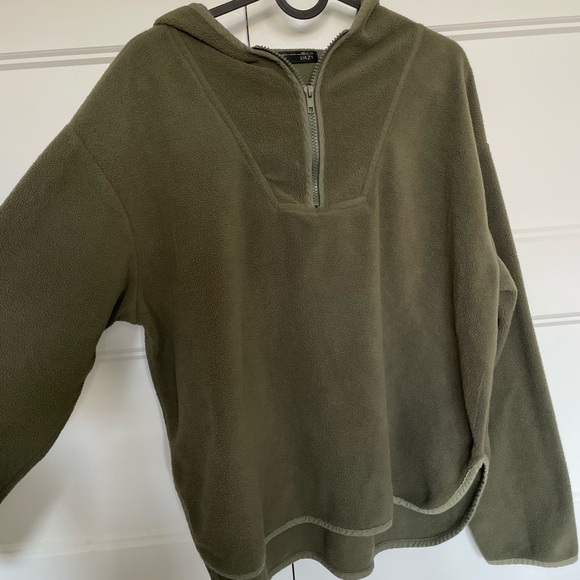 (3 for $24❣️) Half Zip Cozy Hoodie - Picture 3 of 14